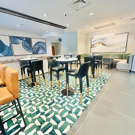Delta Hotels By Marriott Colonial Heights Bagian luar foto