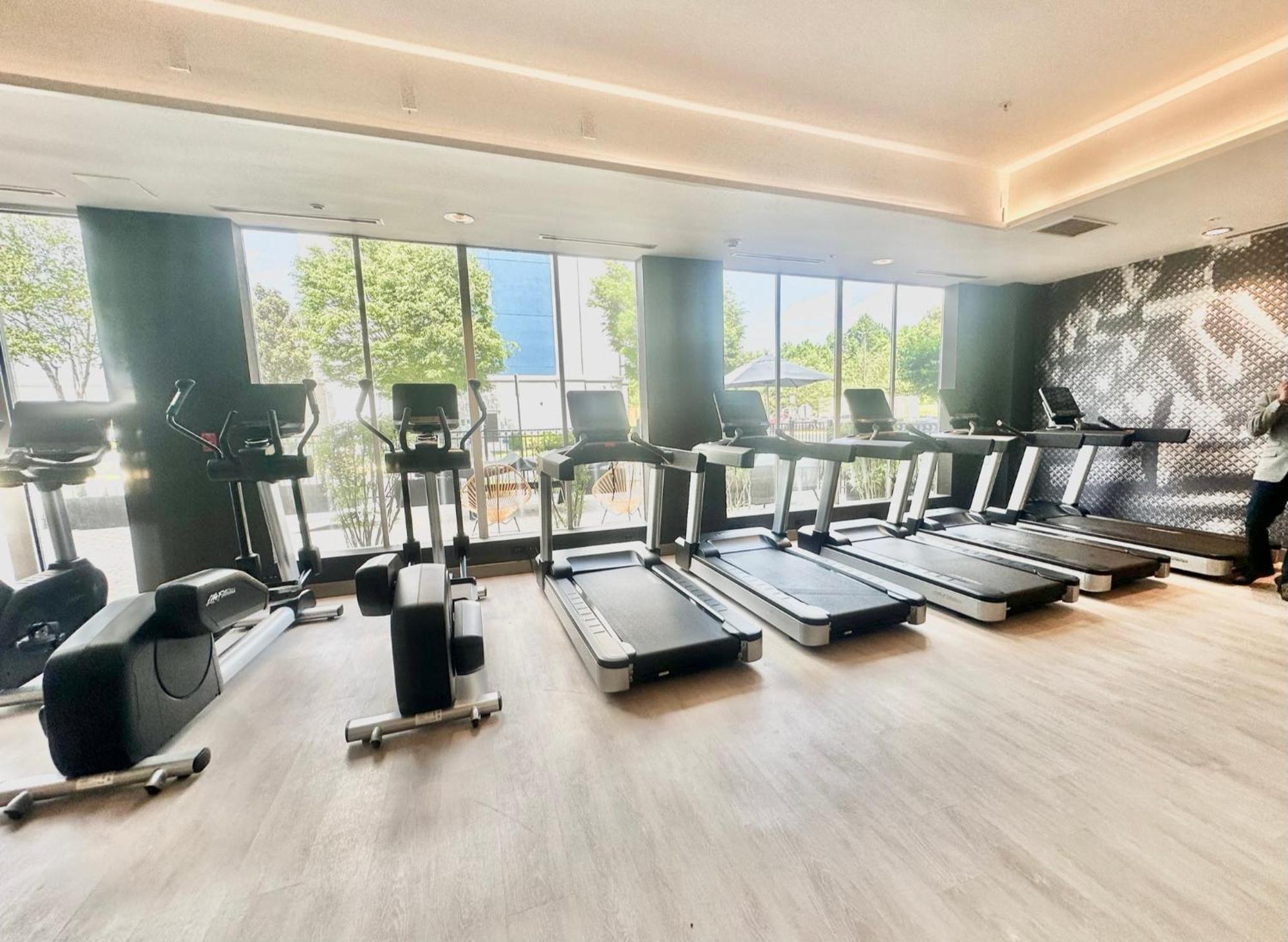 Delta Hotels By Marriott Colonial Heights Bagian luar foto