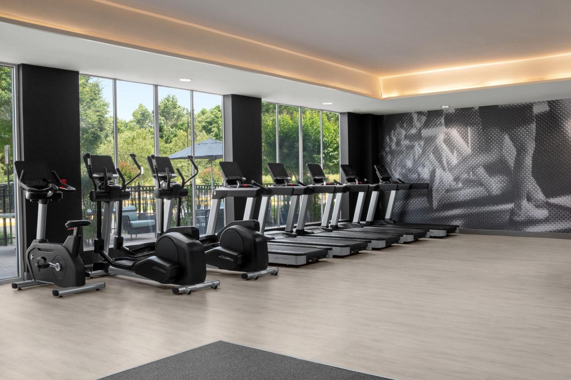 Delta Hotels By Marriott Colonial Heights Bagian luar foto