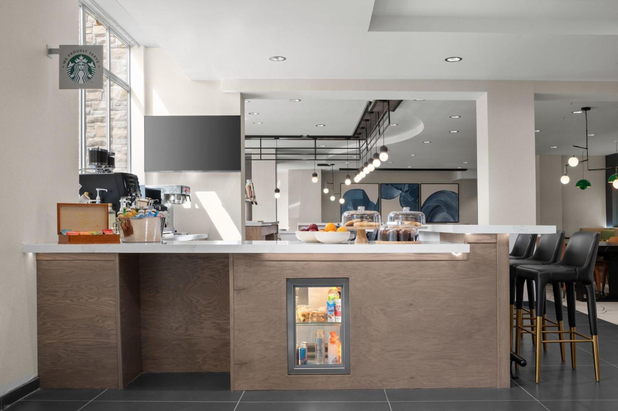 Delta Hotels By Marriott Colonial Heights Bagian luar foto