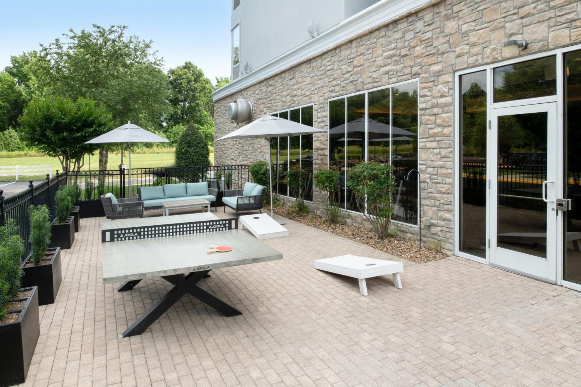 Delta Hotels By Marriott Colonial Heights Bagian luar foto