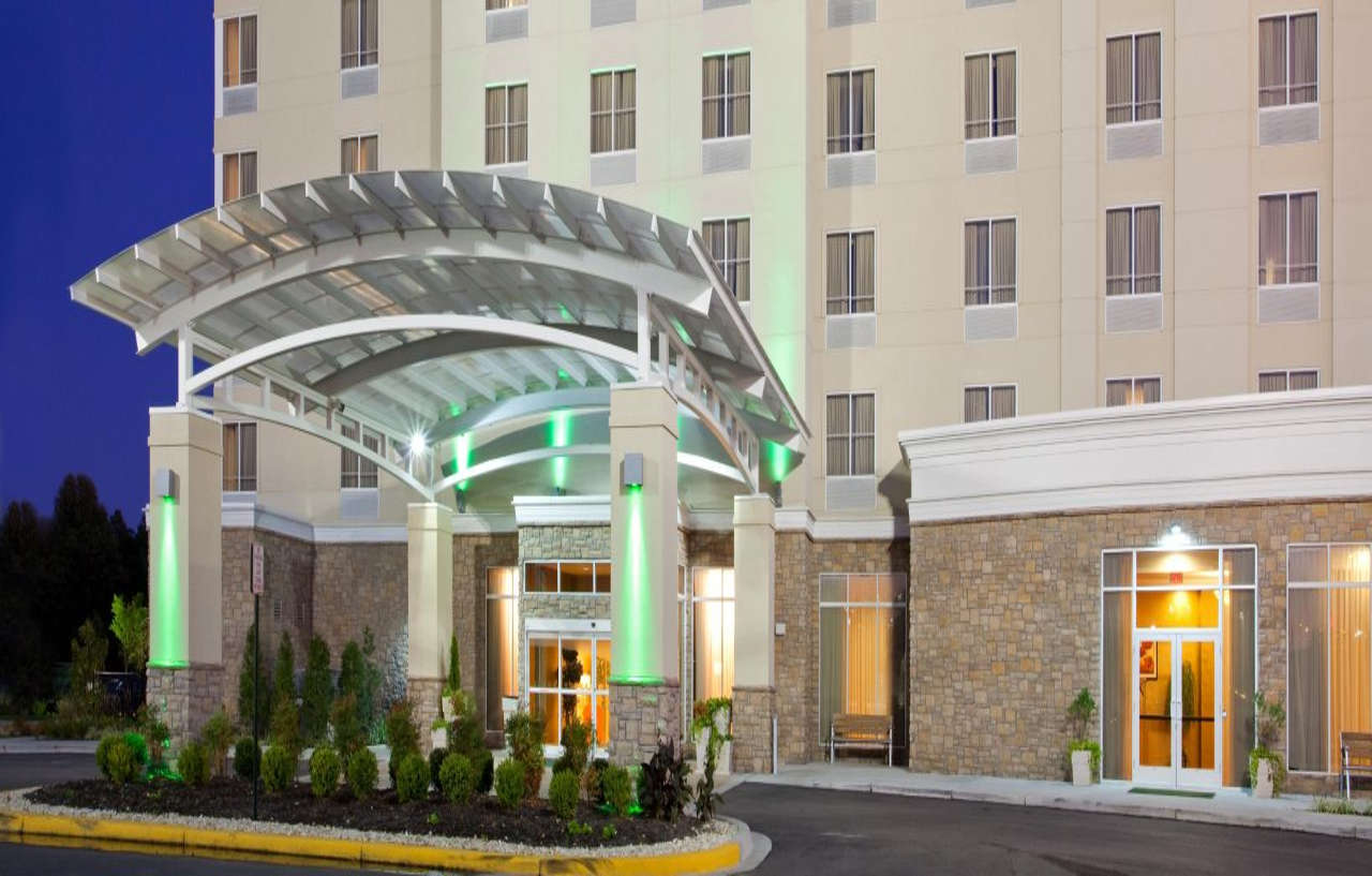 Delta Hotels By Marriott Colonial Heights Bagian luar foto